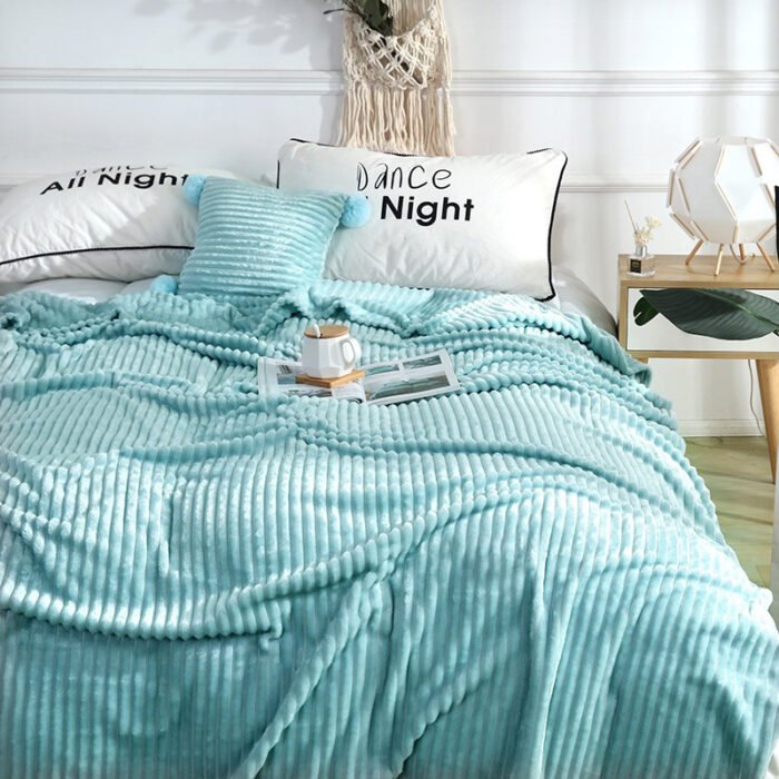 Fleece Blanket Pure Color Coral Fleece Blanket Single Layer Lazy Blanket - Image 1