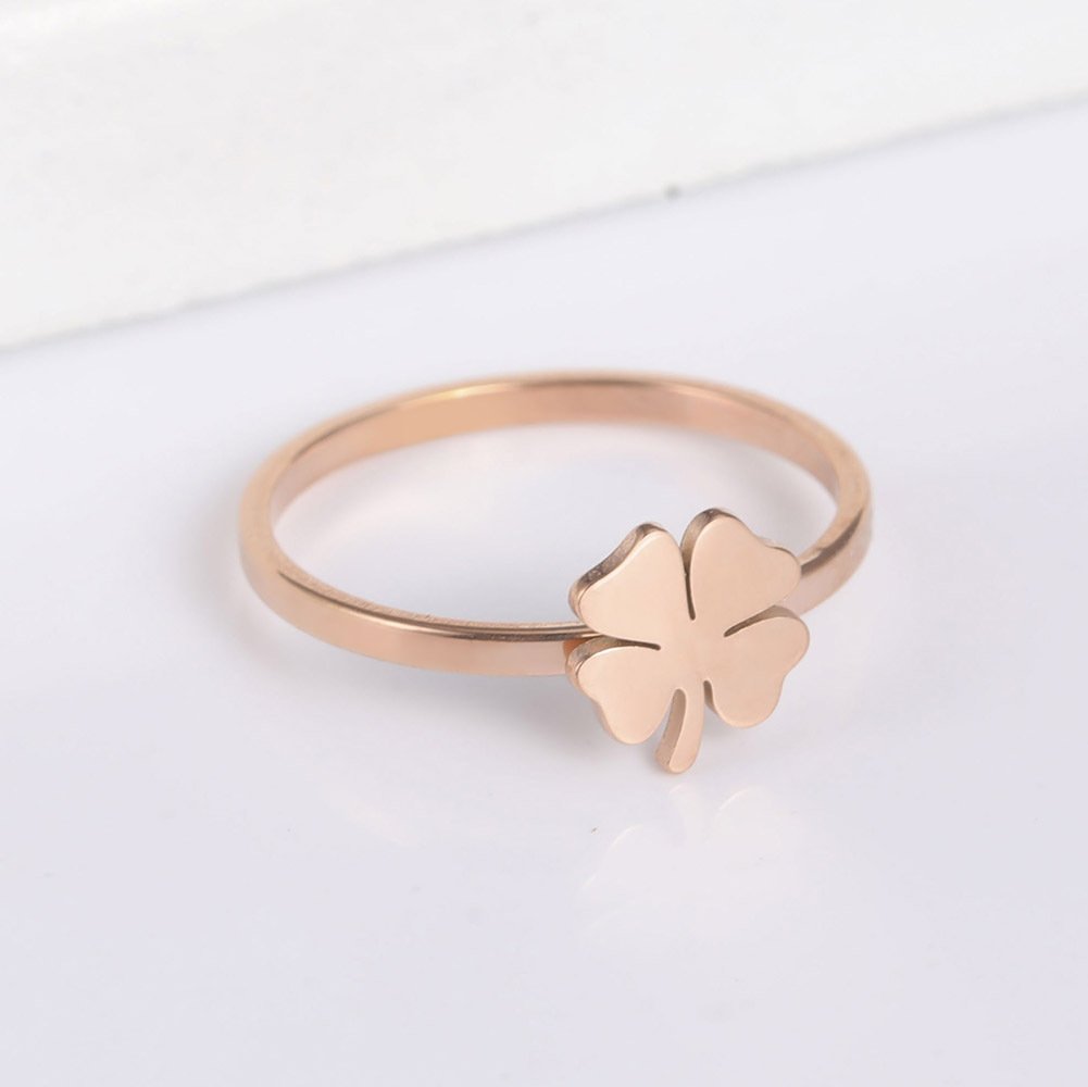 1f1785c8-6d78-4ccb-a062-25790cf3f693.jpg Women's Stainless Steel Lucky Four-leaf Clover Ring - Image 3