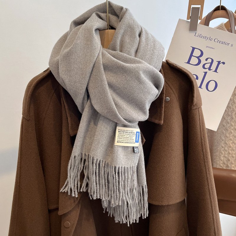 322a8200-65c8-4a72-b76a-a8dda8778e54.jpg High-end Versatile Shawl Warm Thickened Scarf Dual-purpose - Image 6