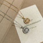 Light Luxury SUNFLOWER Round Necklace - Image 4