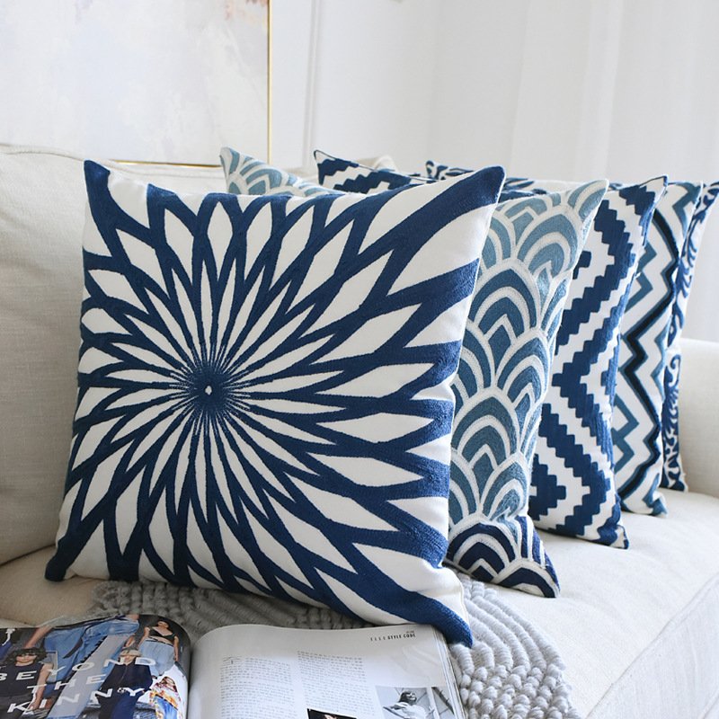 7899632900480.jpg Classical embroidered home pillow without core - Image 2