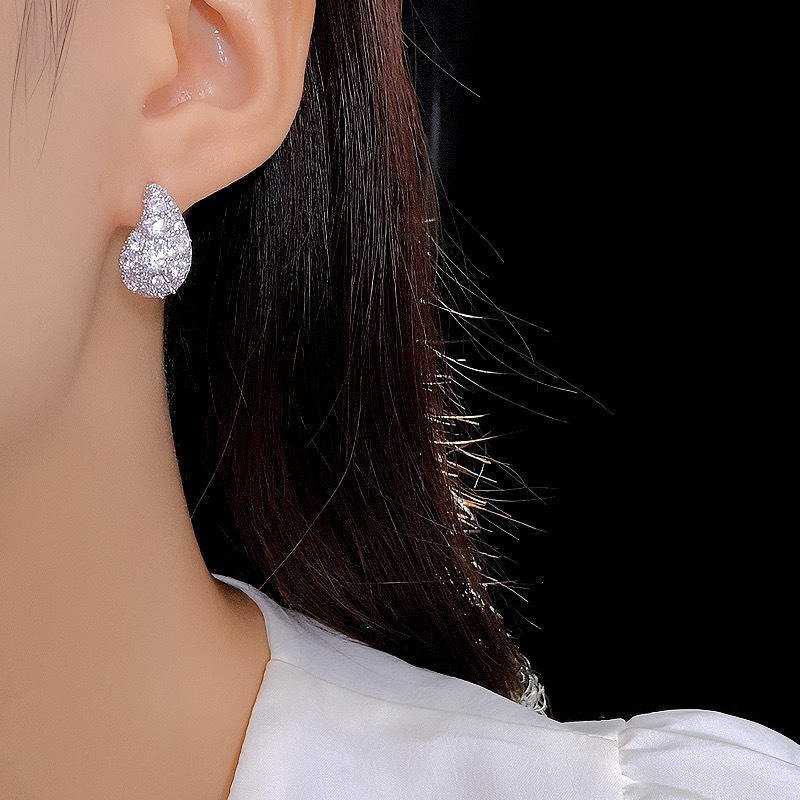 80417a8f-dadf-4e42-bf00-b80d8cad7264.jpg Retro Super Shiny Crescent Water Drop Zircon Temperament Silver Ear Studs Female Earrings - Image 2