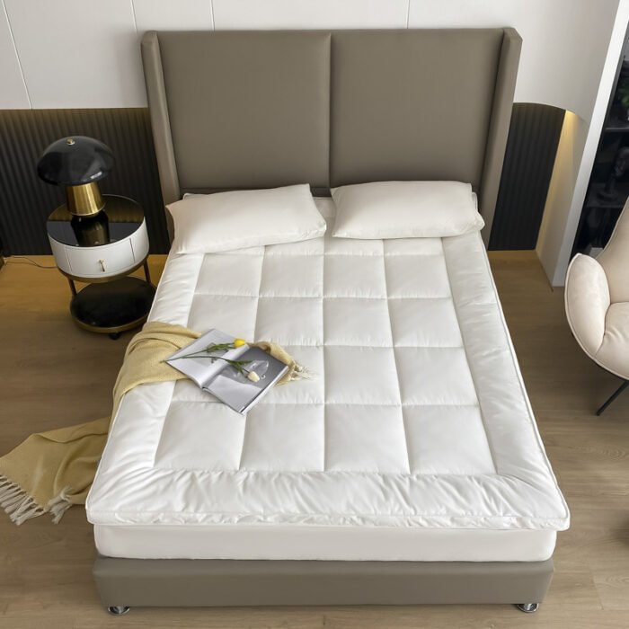 Hotel Thickened Soft Mattress - Image 1