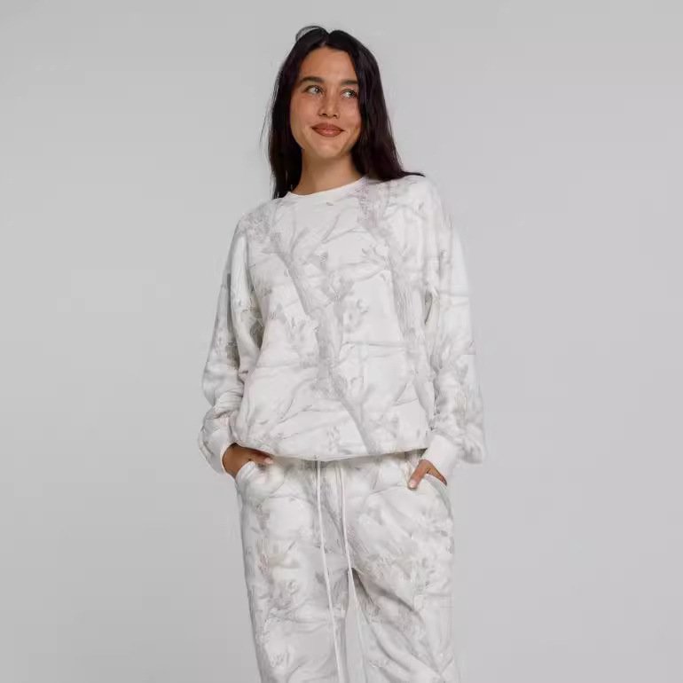 8ebe420d-d456-4066-8e8c-6657c59c18b2.jpg 2024 Autumn Winter Two Piece Sets Women Camouflage Hoodie Maple Leaf Print Sweatshirt Suit Sports Hoodie Sportswear - Image 2