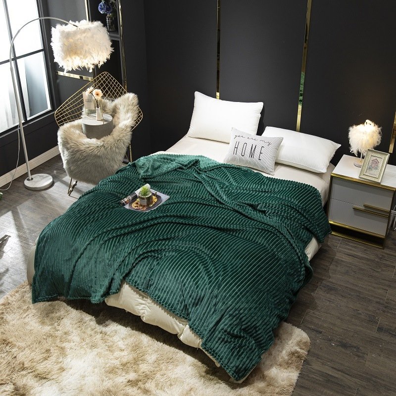 c8cfc0ae-f60b-45e2-9b8e-fcb94053f8b3.jpg Fleece Blanket Pure Color Coral Fleece Blanket Single Layer Lazy Blanket - Image 2