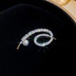 Real Gold Plating Irregular Letter Brooch - Image 7