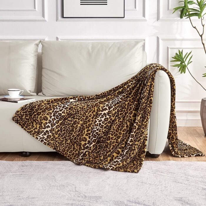 Simple Leopard Print Super Soft Thermal Flannel Blanket - Image 3