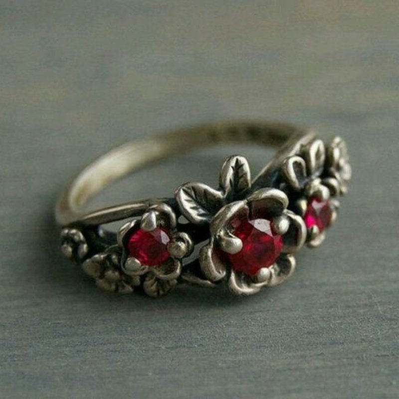 ea8dcad6-73af-462c-90d3-0b1c2b6e00dc.jpg Women's Fashion Retro Red Zircon Ring - Image 5