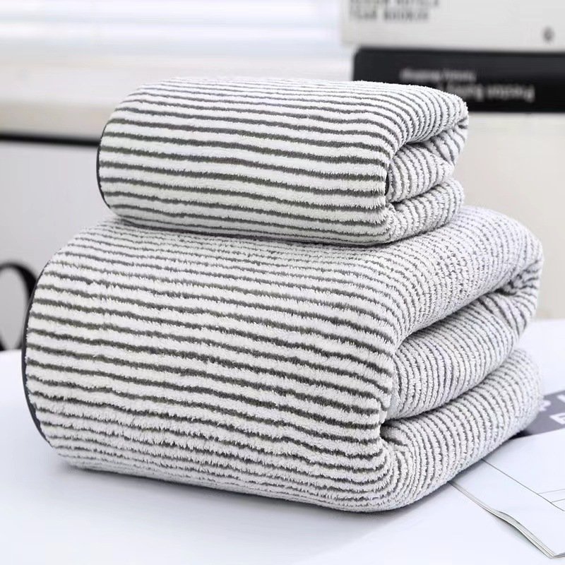 febf56b8-3955-4655-992a-e771335f29b6.jpg Thick Bamboo Charcoal Fiber Coral Fleece Towels Suit - Image 4